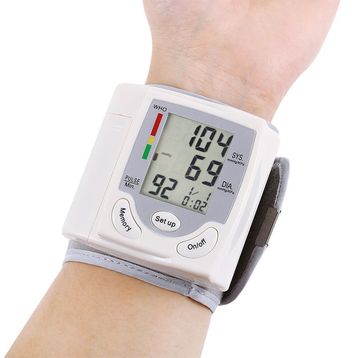Wrist Blood Pressure Monitor, Fully Automatic Blood Pressure Measuring Device.